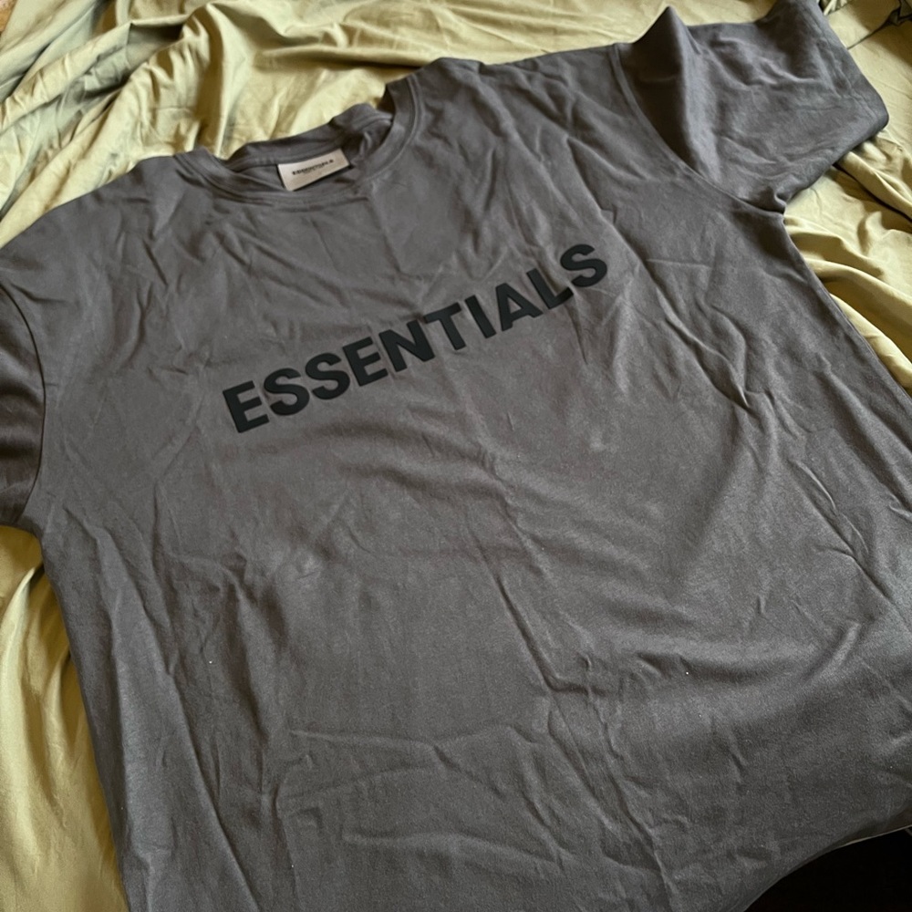 Essentials tshirt
